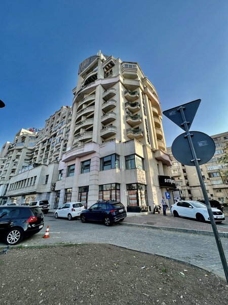 Piata Unirii, spatiu de birouri premium, 4 birouri, Sitraco Center.