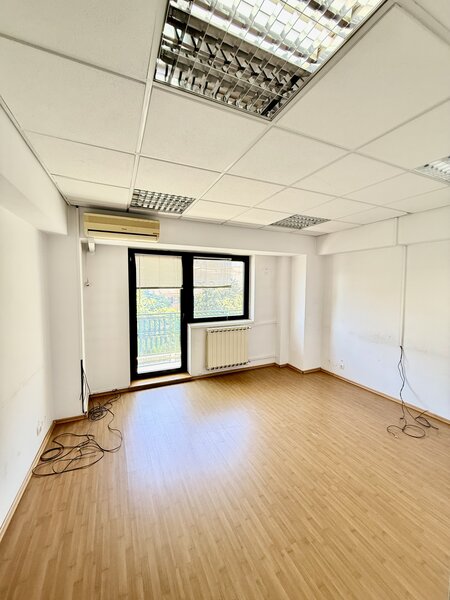 Piata Unirii, spatiu de birouri premium, 4 birouri, Sitraco Center.
